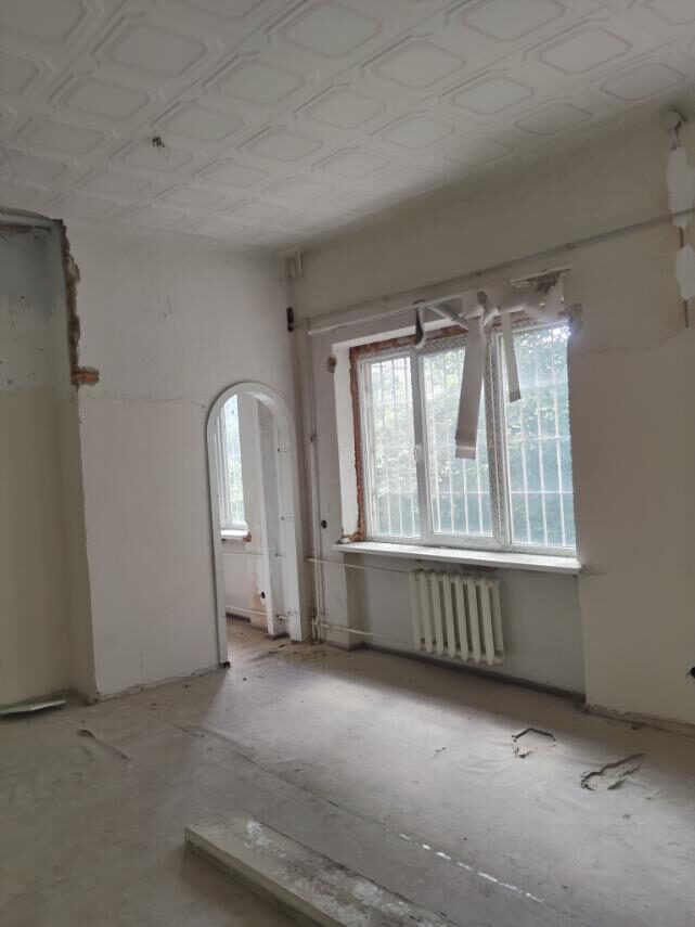 Нежитлова нерухомість (універсал) — лот №1274683